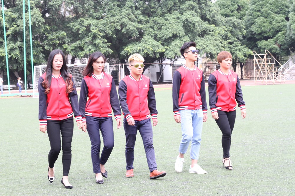 南寧這家美容美發(fā)學(xué)校的校服好時(shí)尚又帥氣