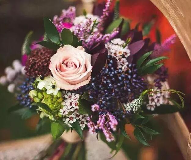 南寧花藝學(xué)校：那些插花不可或缺的果類花材