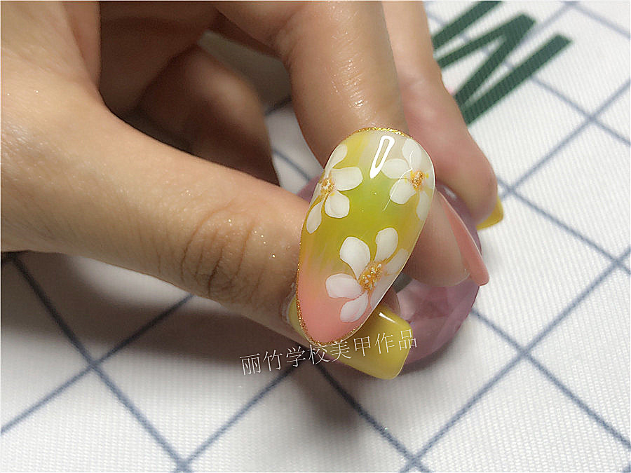 1590981372834848.jpg 20200423田園風(fēng)小圓筆花卉.jpg