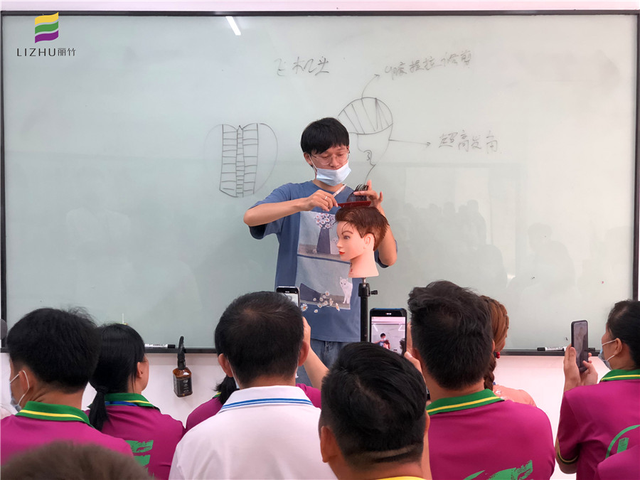 南寧美發(fā)課堂：男士剪發(fā)剪的是什么？