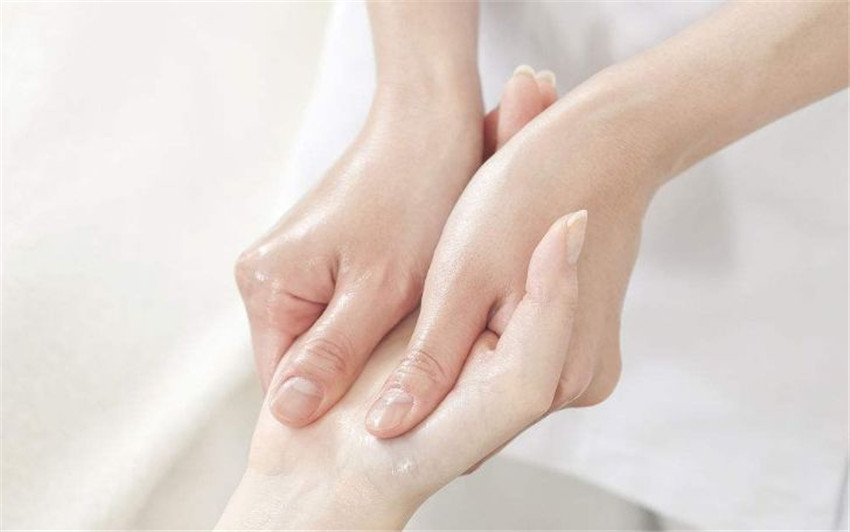 南寧美容學校：手部基礎護理操作流程