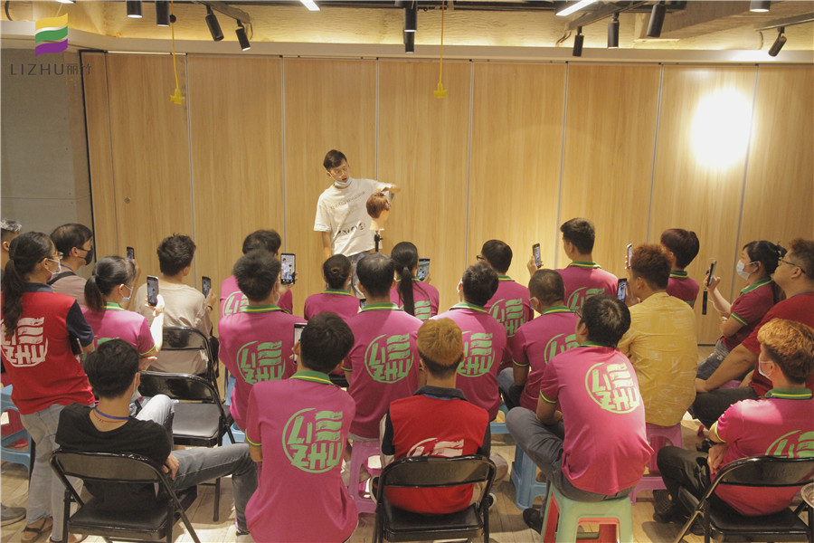 南寧美發(fā)課堂：一起去美發(fā)班旁聽