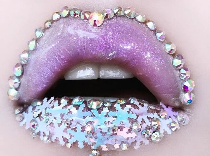 玩味人魚姬唇妝，趣味又有個性