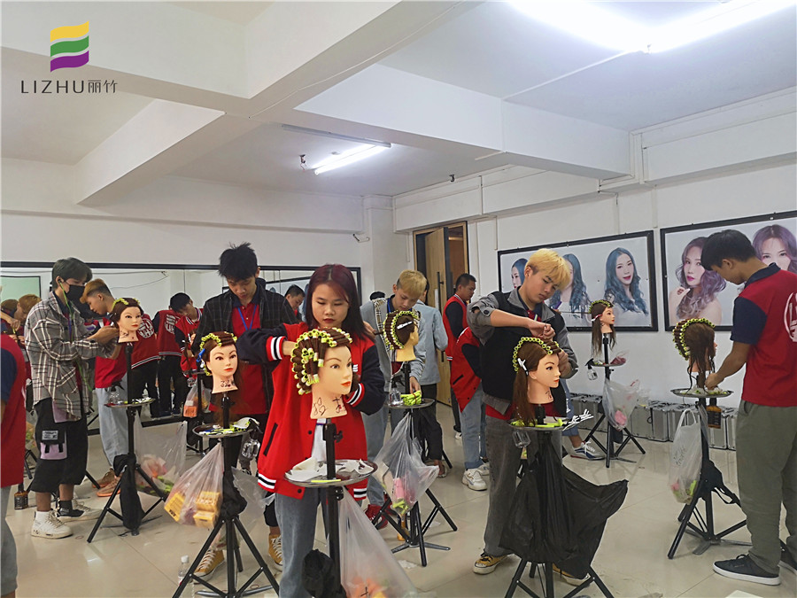 美發(fā)學(xué)校：早上好！美發(fā)追夢人