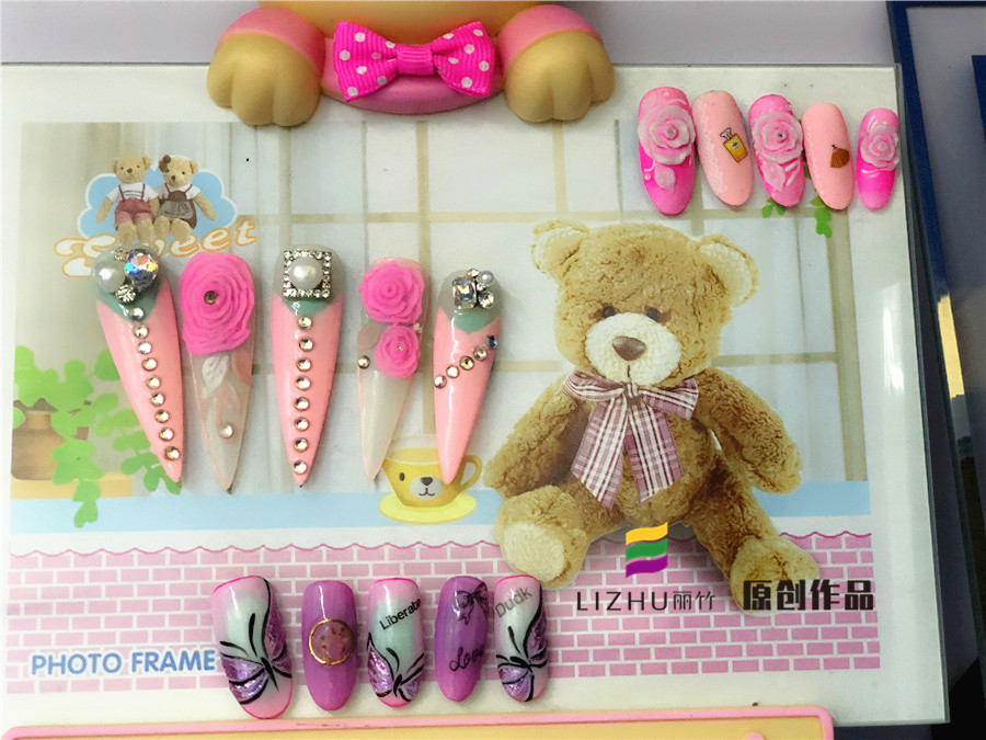 南寧美甲學校：美甲小白課堂作業(yè)