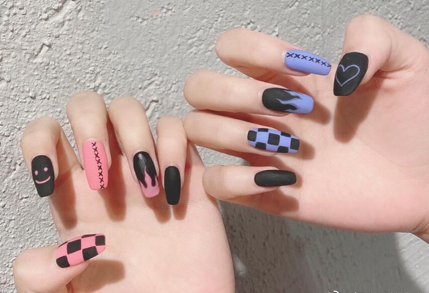 學(xué)美甲師必學(xué)技術(shù)，看南寧美甲學(xué)校哪家專業(yè)