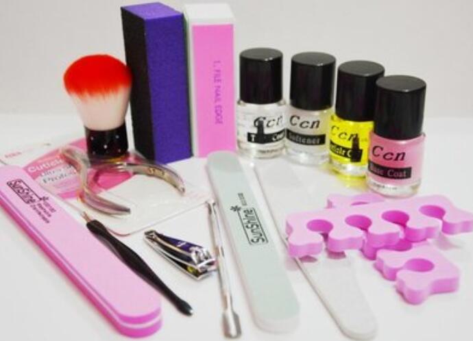 從事美甲行業(yè)需要哪些工具？廣西美甲培訓(xùn)班幫你列清單