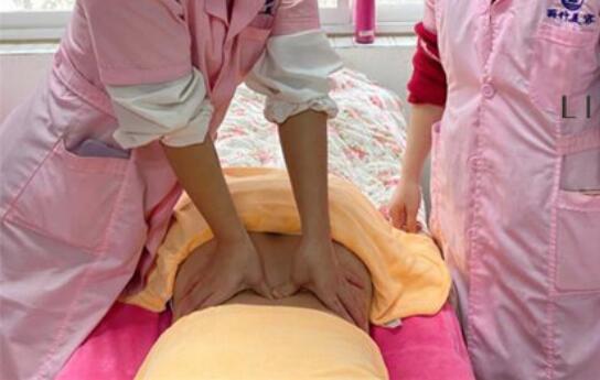 如何給腰部和腎部按摩？南寧美容師培訓(xùn)正規(guī)學(xué)校教你