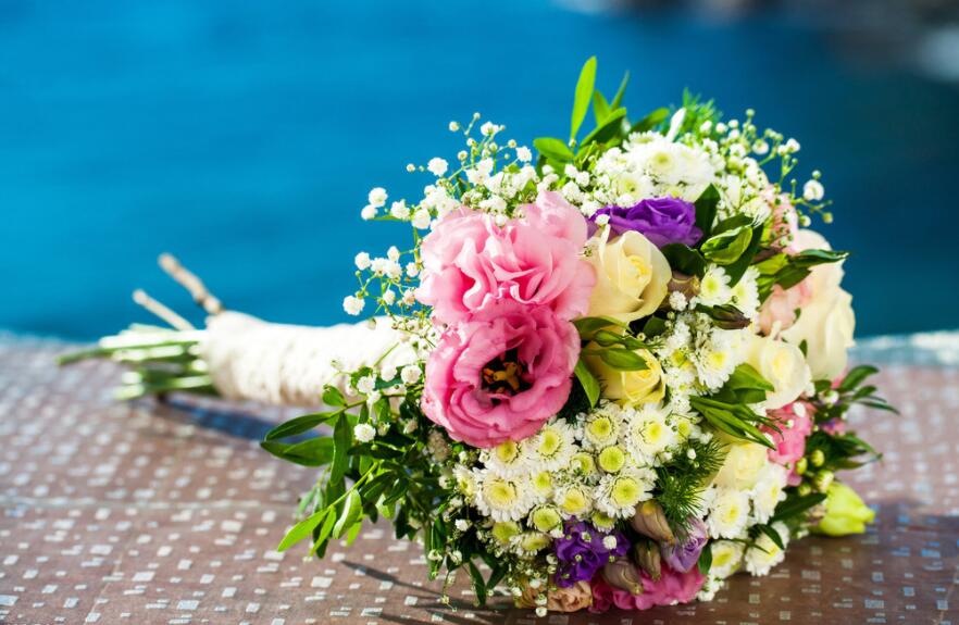  插花過(guò)程中簡(jiǎn)單實(shí)用的小技巧，南寧花藝培訓(xùn)班大放送