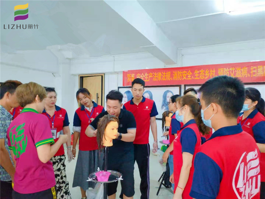 南寧專業(yè)的美發(fā)學(xué)校有哪些？來麗竹學(xué)?？纯?>
								
								<span id=