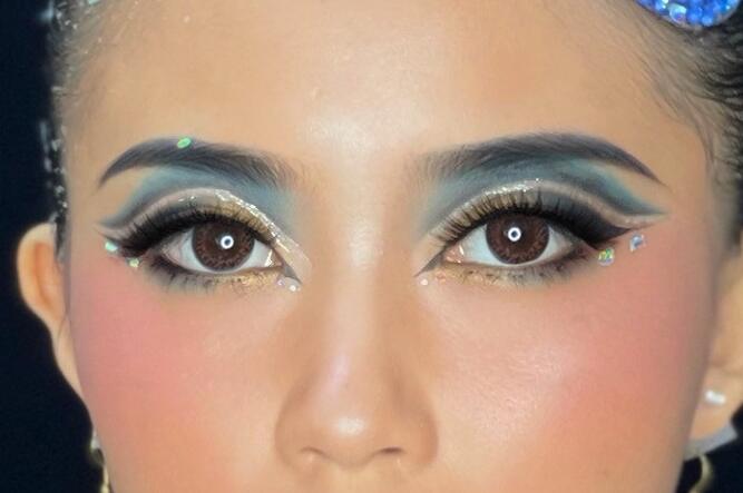 可甜可咸，美美噠眼妝~