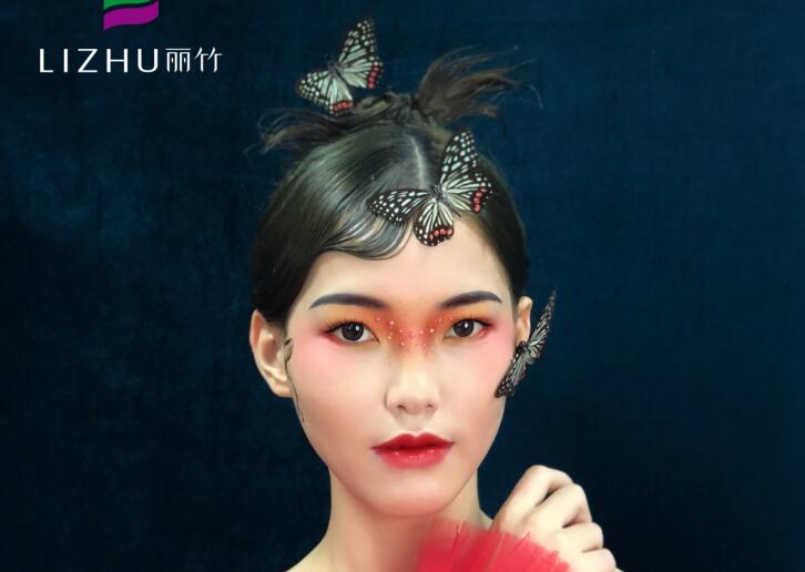 南寧化妝培訓(xùn)?？茖W(xué)校：清純杏色妝教程