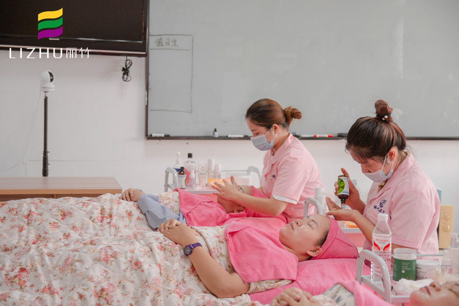 立秋養(yǎng)生注意事項，南寧學美容的學校分享