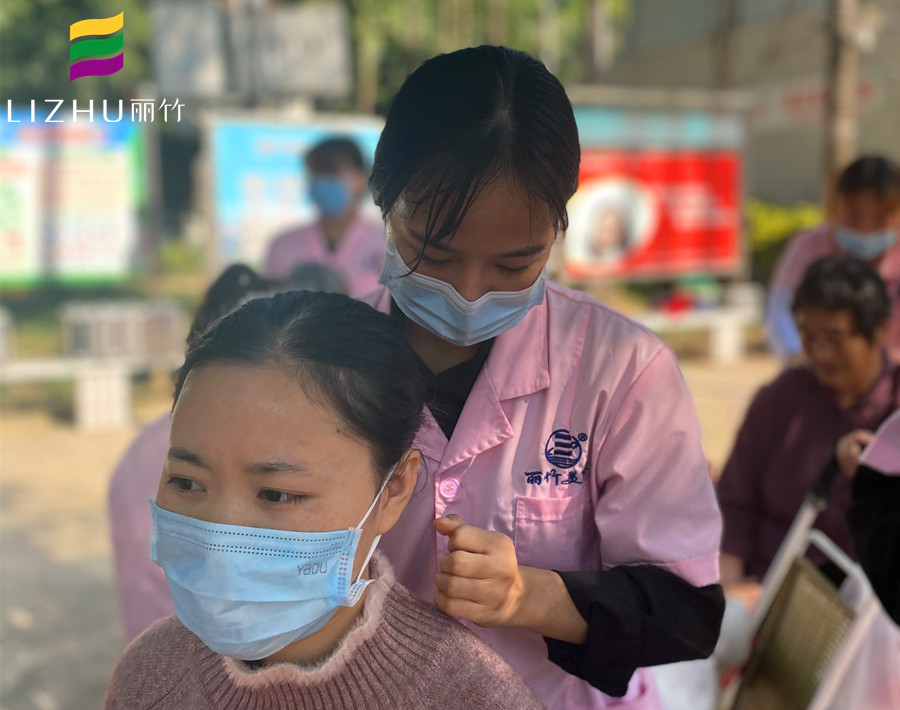 感謝學(xué)校！感謝老師！感謝同學(xué)---南寧美容學(xué)校學(xué)子感言