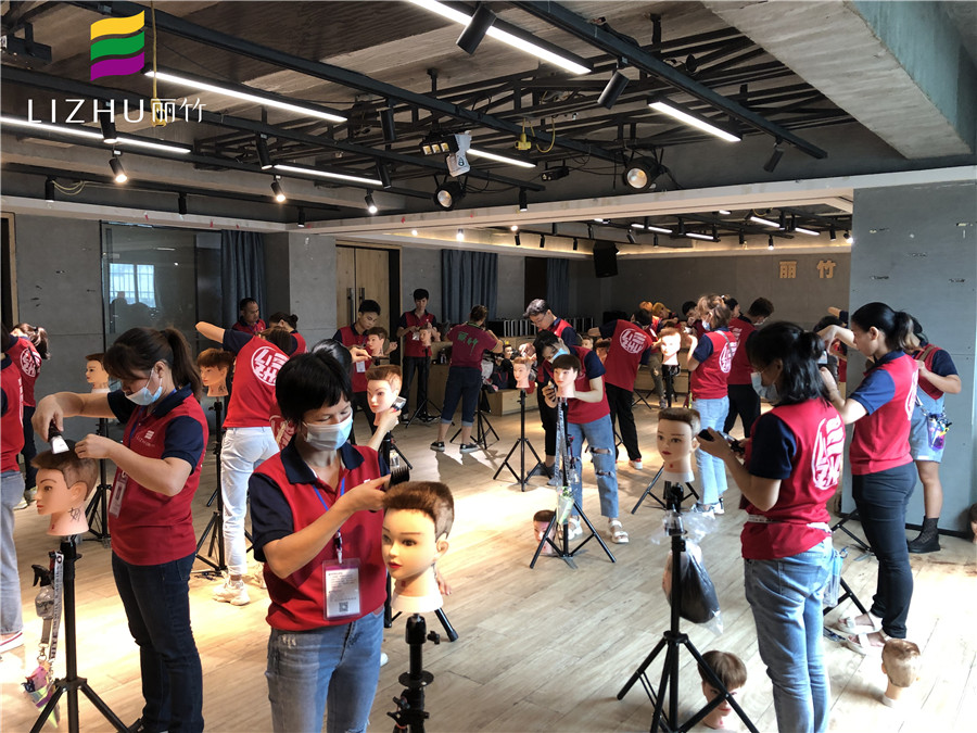 平頭怎么剪？南寧口碑好的美發(fā)培訓(xùn)開講