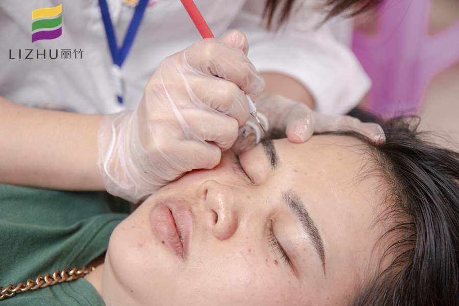 1635403886702000.jpg IMG_9406.jpg