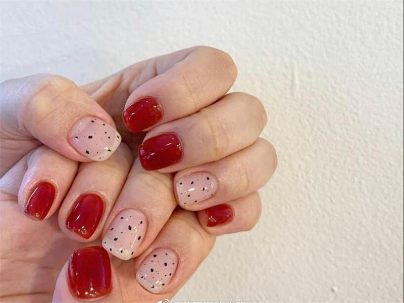 冬日顯白美甲，廣西專業(yè)教美甲的學(xué)校分享