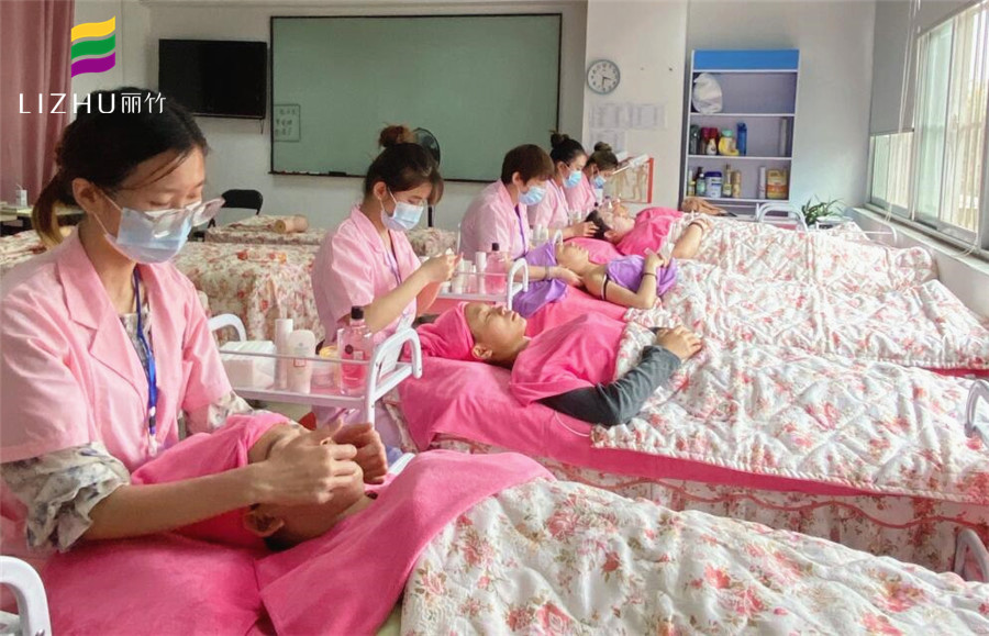 手法按摩操作方法，廣西美容護膚培訓分享