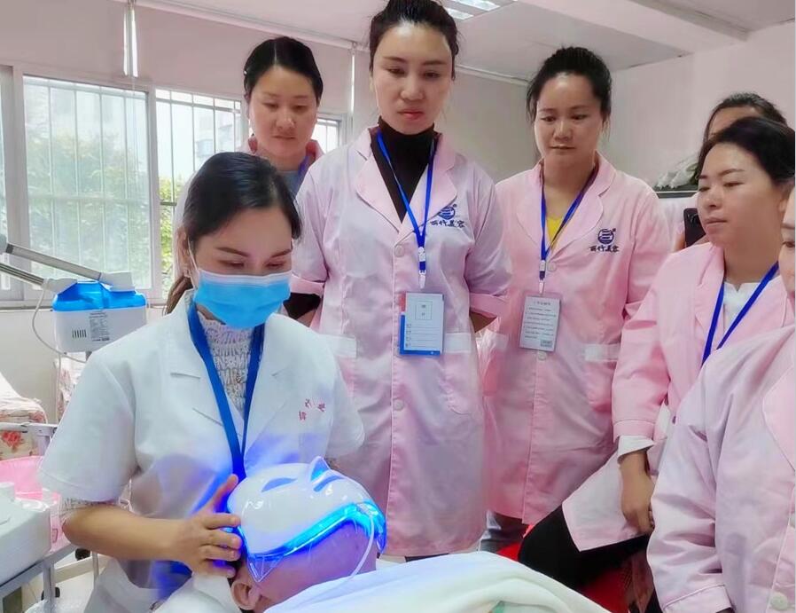 如何使用美容儀器小氣泡？南寧美容培訓(xùn)班教你方法