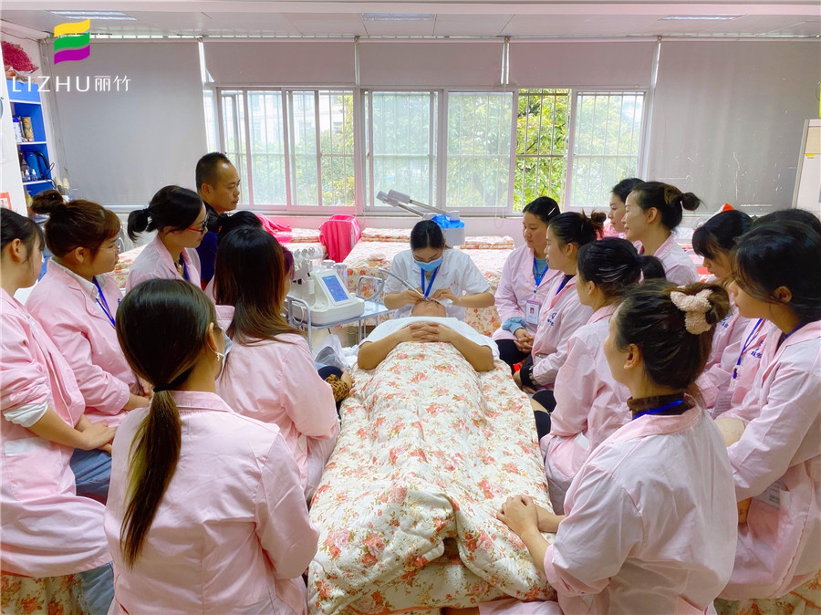 1637754959234922.jpg 3762023a277cc3e95179979f0c02f738.jpg