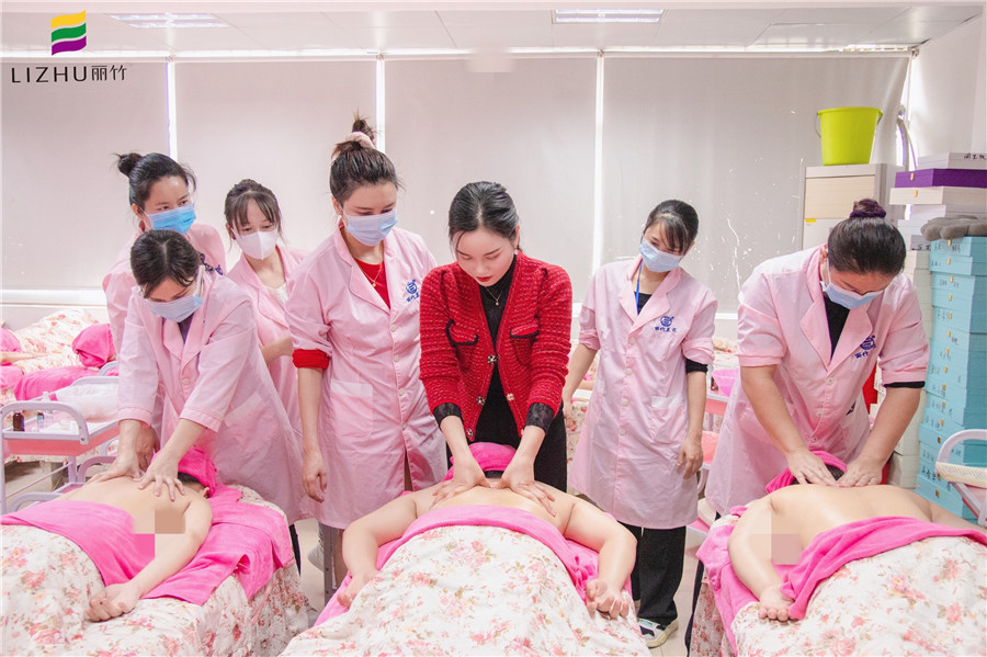 背部疏通的好處，廣西美容養(yǎng)生培學校告訴你