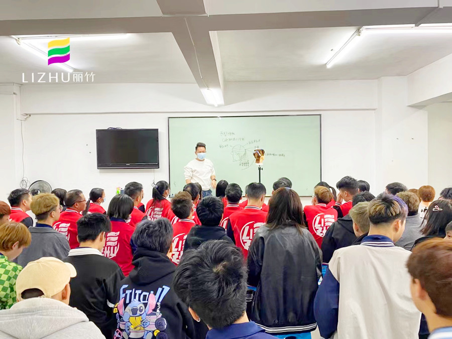 美發(fā)方形堆積注意事項(xiàng)，廣西美發(fā)師培訓(xùn)班課程教授