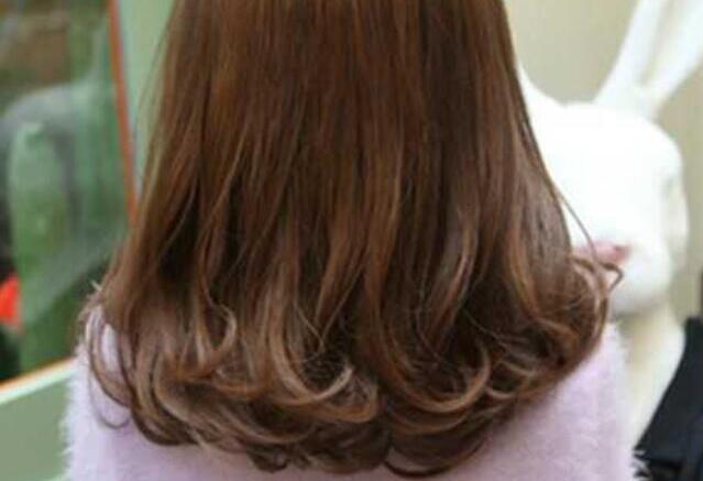 梨花頭怎么剪？廣西卷發(fā)培訓分享