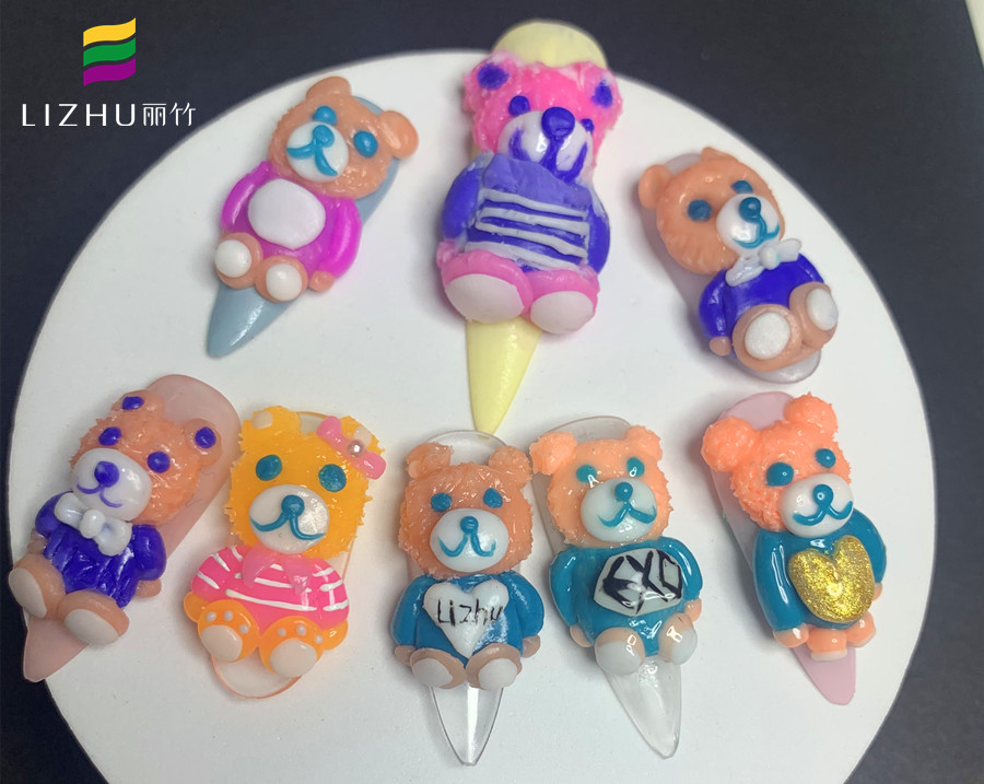 小熊雕花美甲，告訴你廣西哪里可以學(xué)雕花美甲