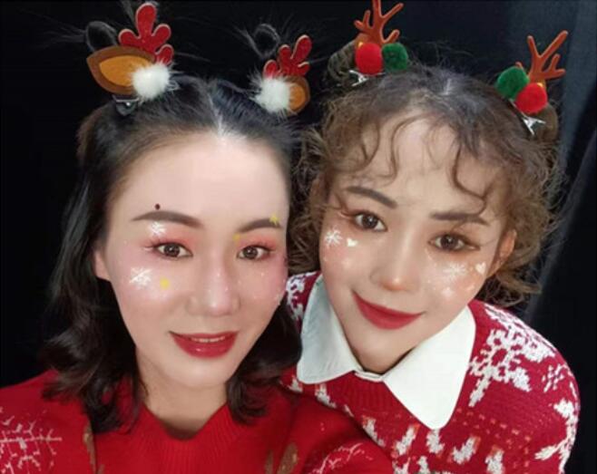 打造你的專屬圣誕妝容，南寧化妝學(xué)習(xí)機(jī)構(gòu)分年