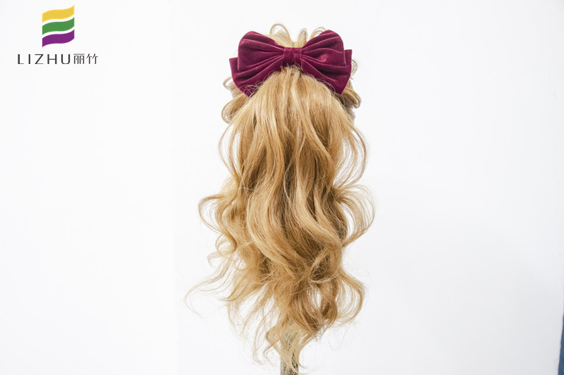 想知道廣西教編發(fā)哪家時(shí)尚？來(lái)看看麗竹學(xué)校的編發(fā)作品吧