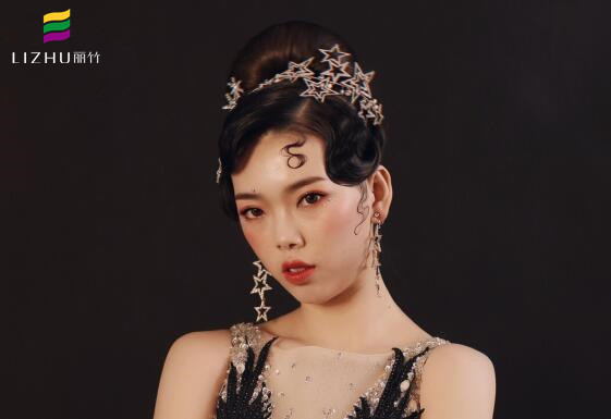 廣西彩妝培訓(xùn)學(xué)校作品欣賞，打造不同風(fēng)格的新娘妝