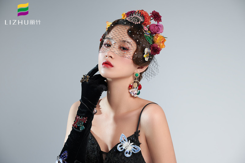 輕奢復(fù)古女王造型（下）| 廣西專業(yè)彩妝學(xué)校作品