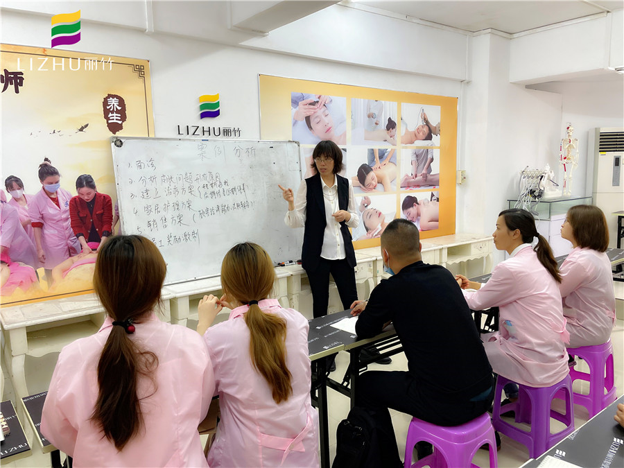 學(xué)習(xí)案例分析的重要性，南寧美容培訓(xùn)班告訴你