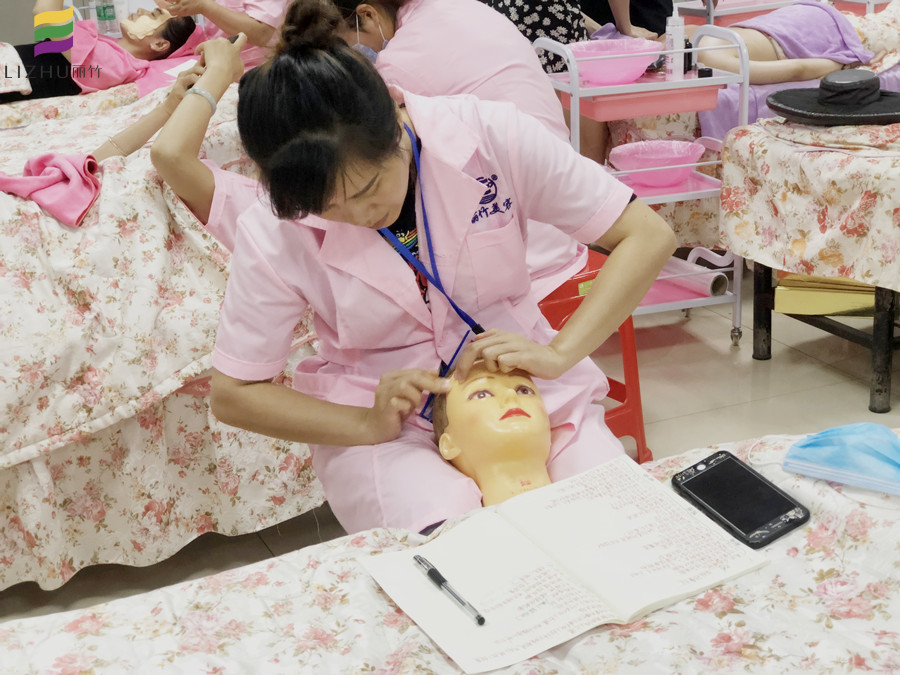 面部穴位認(rèn)識(shí) ，南寧美容基礎(chǔ)學(xué)習(xí)