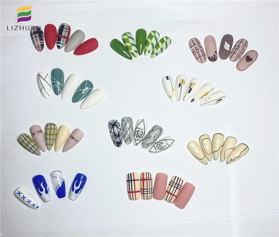 學員美甲作品欣賞，告訴你南寧哪里有美甲職業(yè)培訓