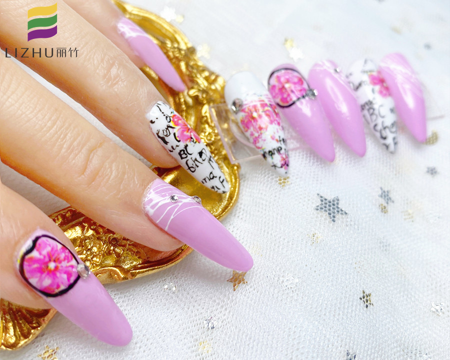 轉(zhuǎn)印紙美甲作品，南寧美甲培訓短期班