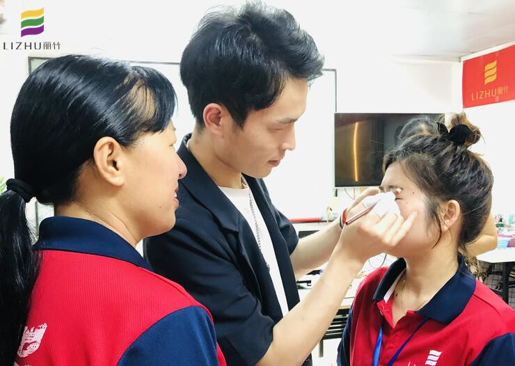 眉形怎么設(shè)計才好看？南寧紋繡專業(yè)學(xué)校分享