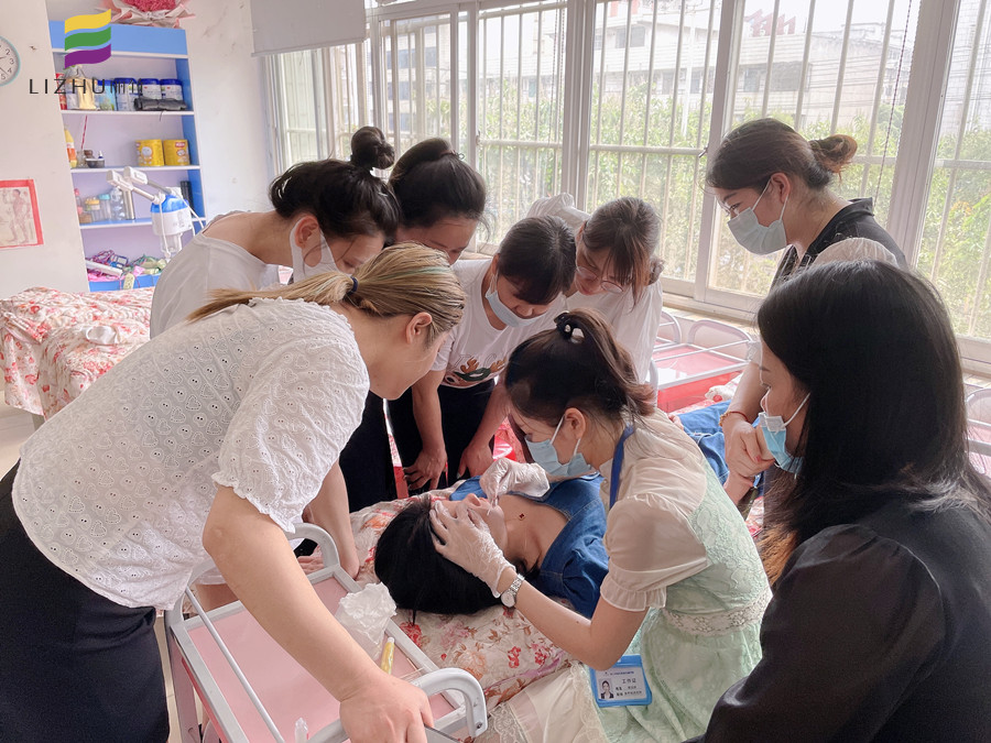 實用紋繡技巧，南寧紋繡學(xué)校為你揭秘