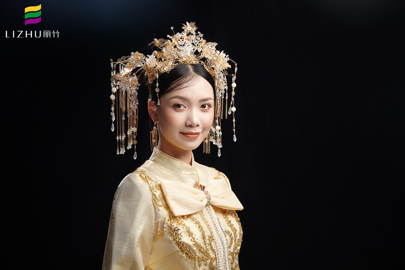 新中式新娘造型，演繹別樣中國美