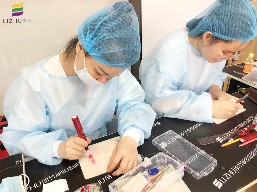 紋唇常用的5種顏色，廣西紋繡培訓機構(gòu)分享給你