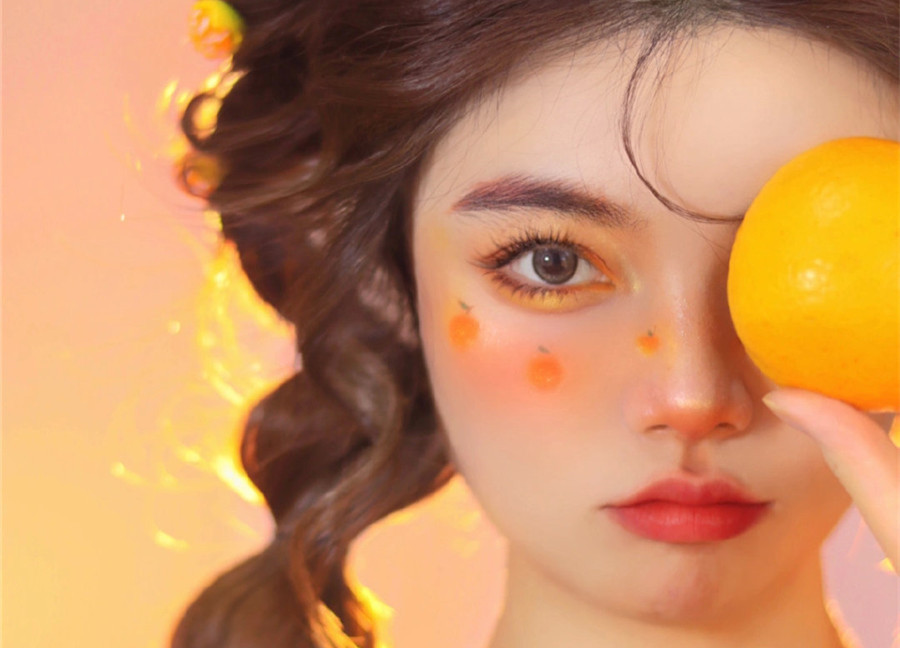 夏日元氣橘彩繪創(chuàng)意妝容，廣西化妝學(xué)校排行榜前三名分享