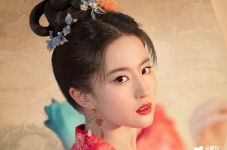 新中式國(guó)風(fēng)眼妝 ，廣西專業(yè)正規(guī)彩妝培訓(xùn)學(xué)校課程