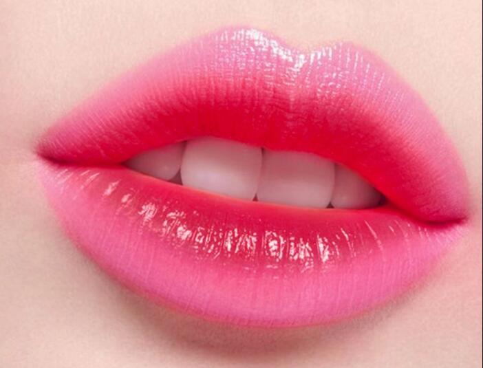 紋唇不同年齡如何選色？廣西眉眼唇學(xué)校課程