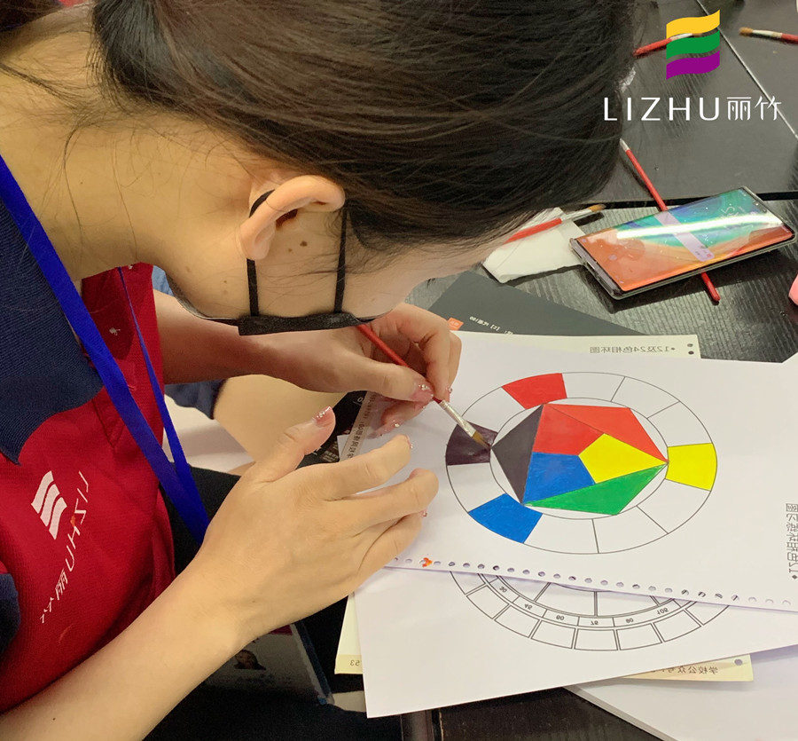 十二色環(huán)的組成結(jié)構(gòu)，南寧專業(yè)培養(yǎng)化妝師課程