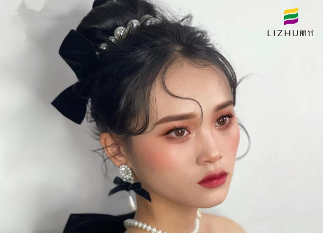 黑色禮服造型，廣西美妝造型學(xué)校作品分享