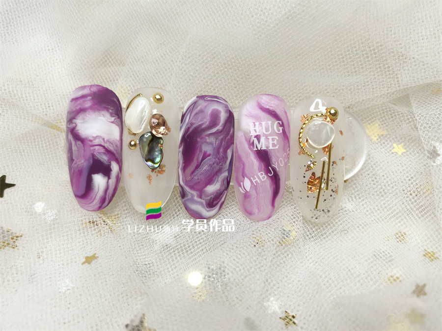 暈染美甲，麗竹專業(yè)美甲師學(xué)校學(xué)員作品