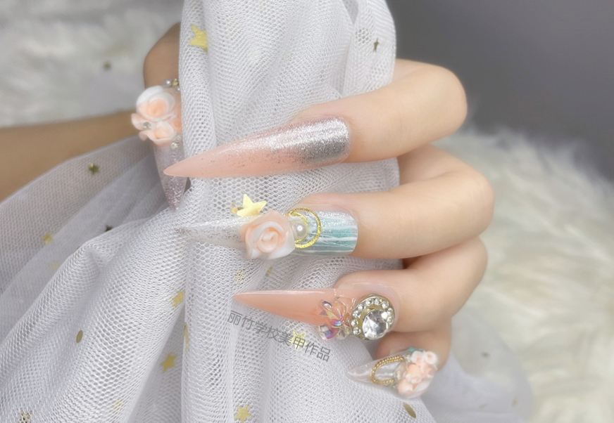 美甲學(xué)什么內(nèi)容？甲油膠和指甲油的區(qū)別