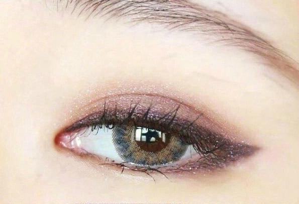 眼妝怎么畫好看又自然？南寧基礎(chǔ)教眼妝