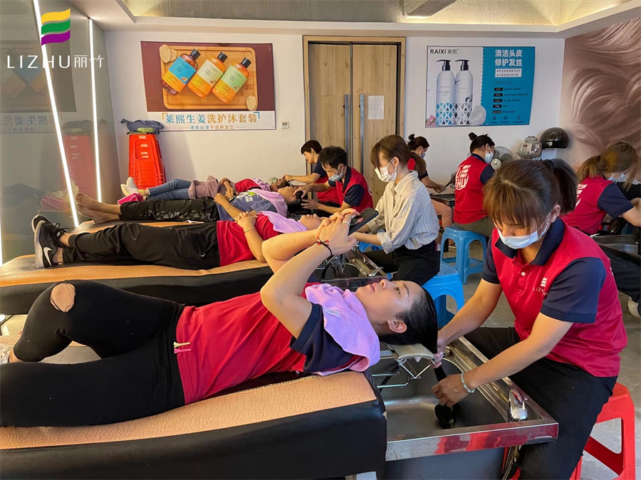 學美發(fā)店正確的洗頭方法，告訴你南寧哪里有洗頭培訓技術(shù)？