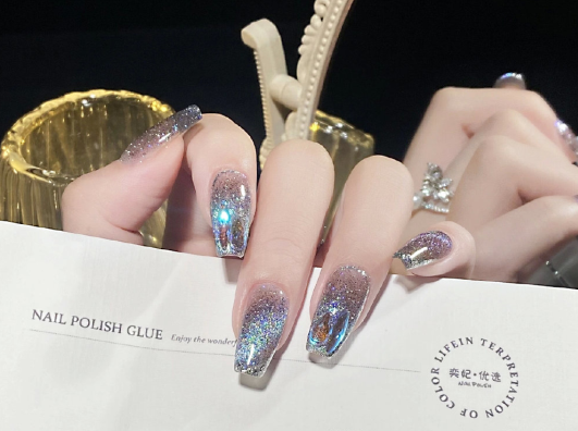 法式貓眼美甲，南寧美甲學(xué)校排行推薦